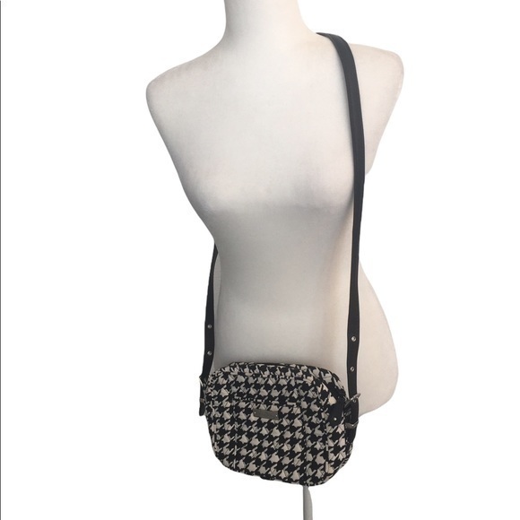 Vera Bradley Handbags - Vera Bradley Houndstooth Pattern Shoulder Bag Crossbody